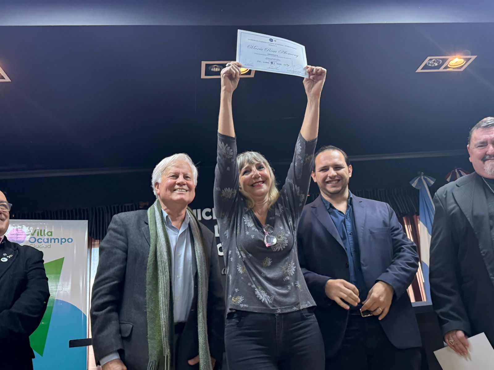 VILLA OCAMPO: SE LLEVÓ A CABO LA FIRMA DE COMODATO DE LA SEDE DE APADEA EN VILLA OCAMPO