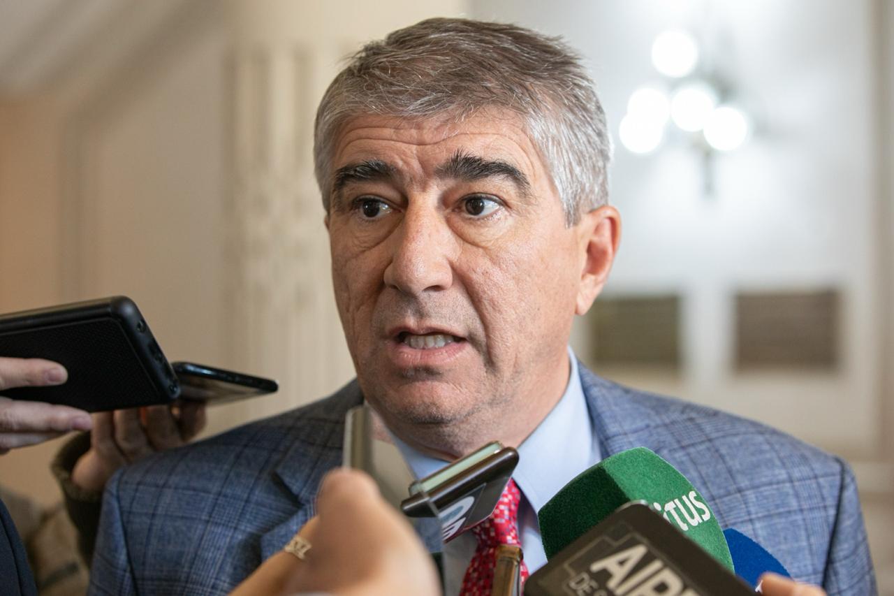 Paritaria Central: Provincia ofreció un incremento del 18% para el trimestre abril-junio