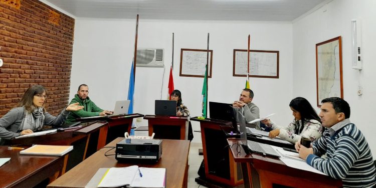 Concejo Municipal de Villa Ocampo: PARTE DE PRENSA Sesión ordinaria ( 15 -05-5