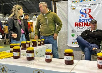 33° EXPO EN MALABRIGO: MANCINI APOYA EL POTENCIAL APÍCOLA DE LA REGIÓN