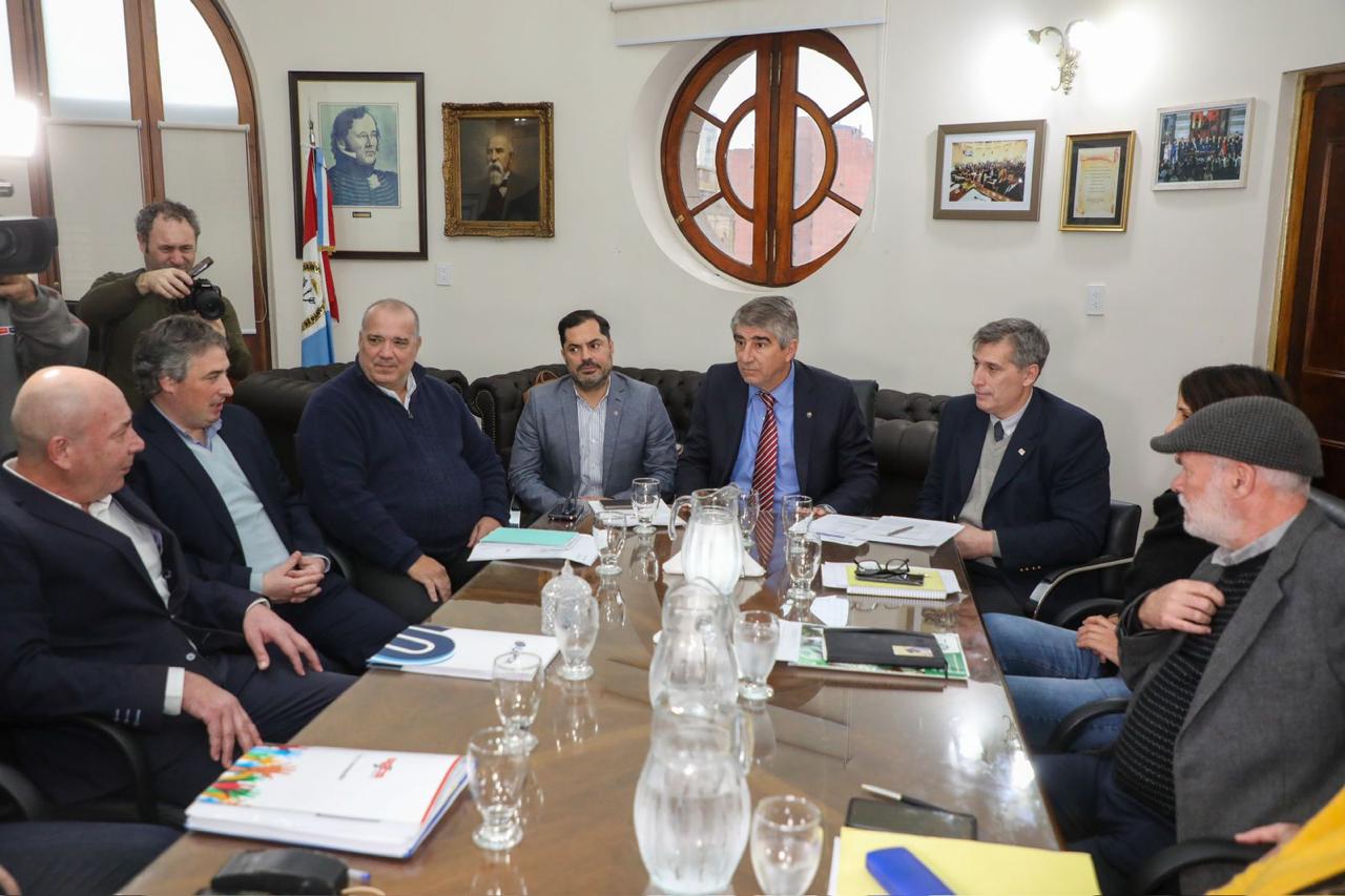 Paritaria Central: Provincia y gremios continuarán con las negociaciones