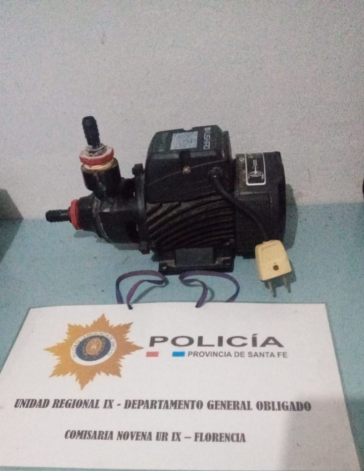 FLORENCIA: LA POLICIA RECUPERO UNA BOMBA DE AGUA QUE FUE ROBADA DE UN DOMICILIO.
