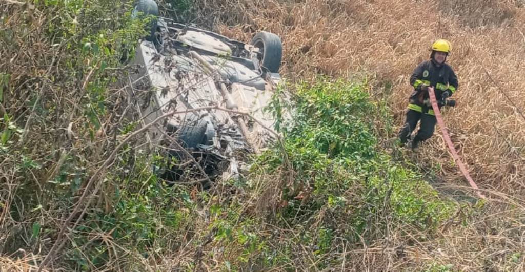 Villa Ocampo: Perdió el control y volcó, el vehículo circulaba con tres ocupantes a bordo al momento del accidente.