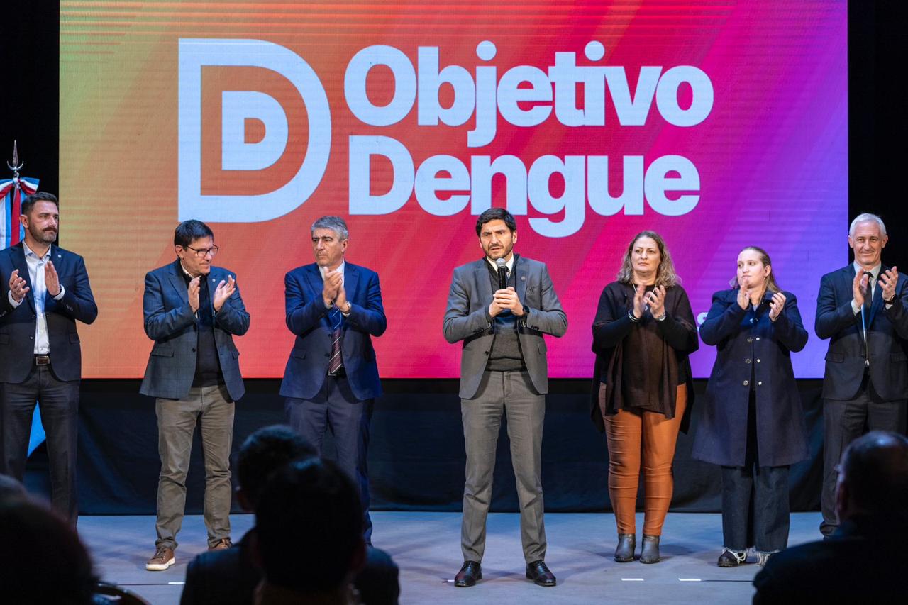 Pullaro anunció que se destinará $ 8.000 millones para prevenir y combatir el dengue