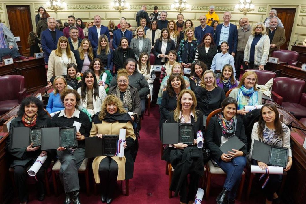 VILLA OCAMPO: FELICITACIONES A LA OCAMPENSE BEATRIZ MARAUDE POR LA DISTINCIÓN “ALFONSINA STORNI”