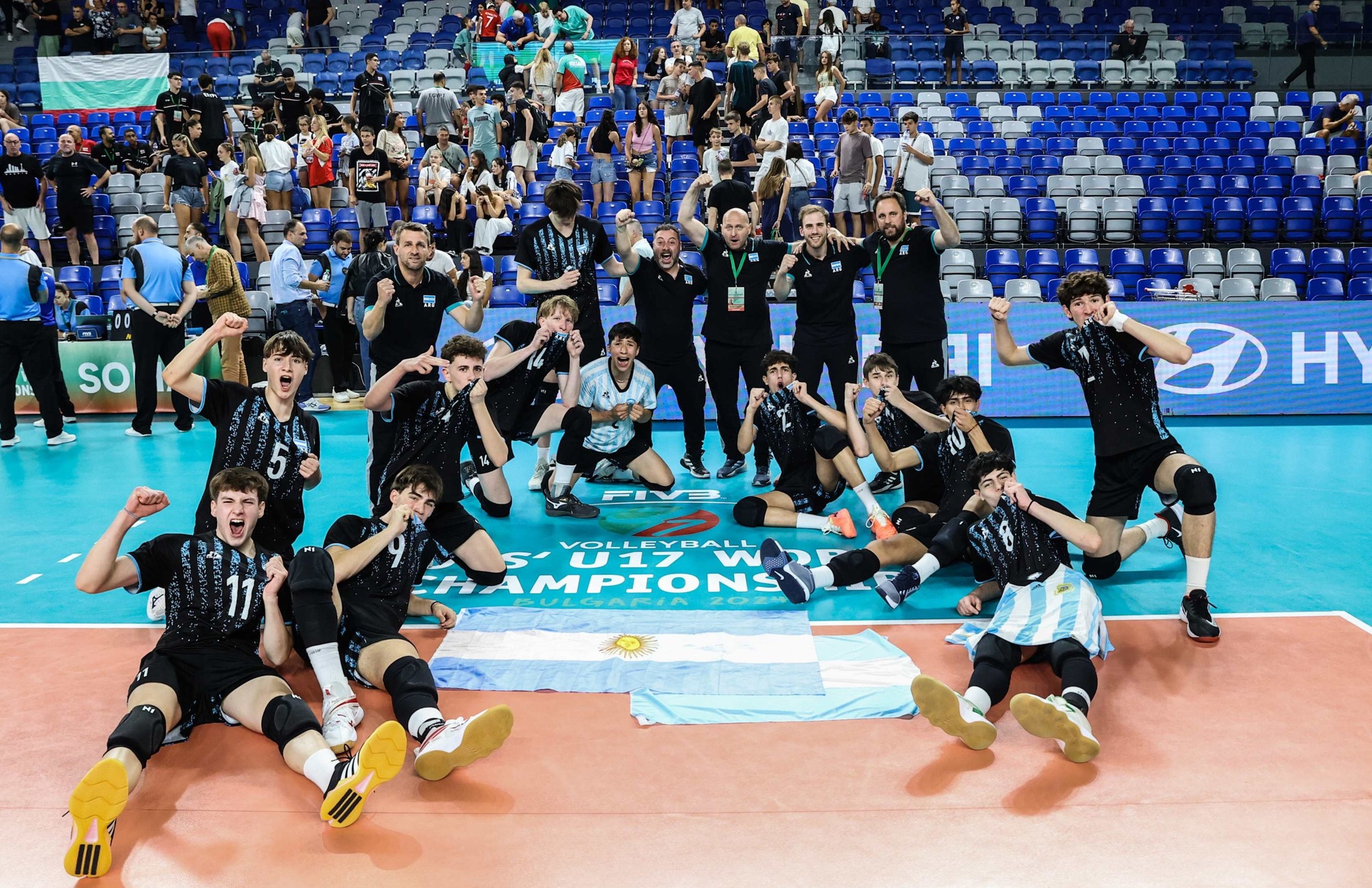 ¡A cuartos de final! Gran triunfo de la U17 ante Bulgaria en el Mundial