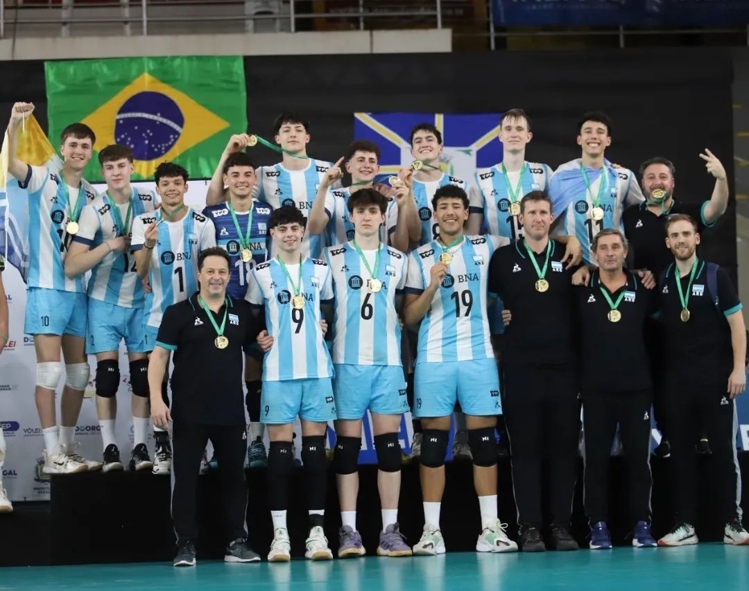 Sudamericano de Vóley: La U19 venció a Brasil 3-2 y festejó en Araguari