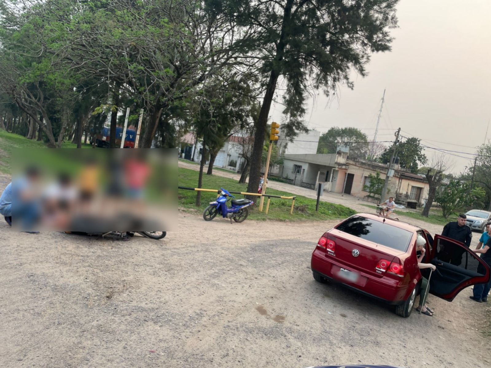 Las Toscas: Un automovilista de 91 años atropelló a una motociclista de 14 años.