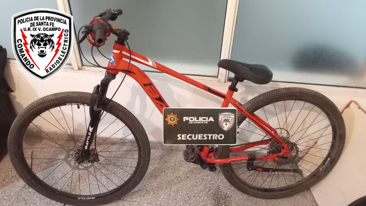 VILLA OCAMPO: Un hombre que tenia pedio de captura activo, robo una bicicleta y lo aprendieron.