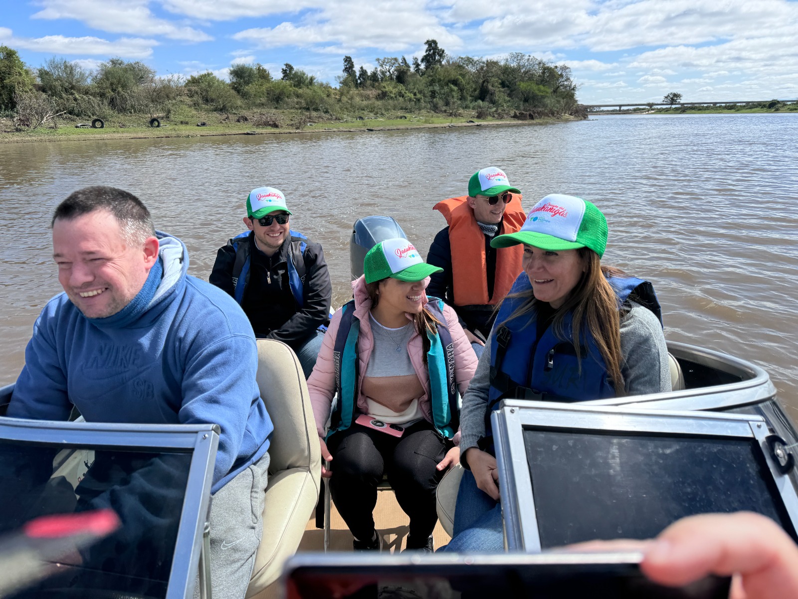 PARTICIPAMOS, JUNTO A LA SECRETARÍA DE TURISMO DE LA PROVINCIA, DE LA 10° FIESTA PROVINCIAL DE PESCA EMBARCADA PARA MUJERES DE VILLA OCAMPO