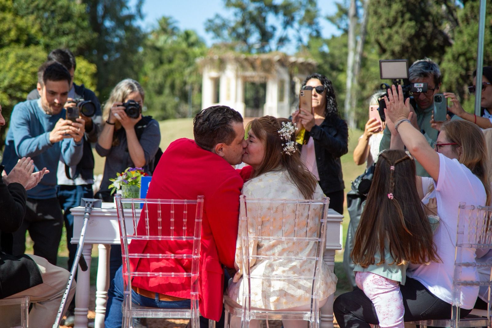 “Casate con tu ciudad como testigo”: se celebraron cinco enlaces en El Rosedal de Rosario