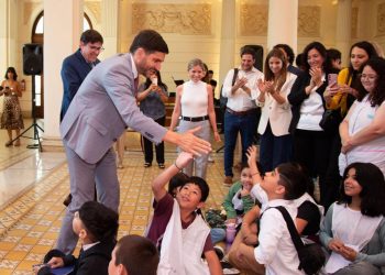 “Semana Invencible”: Pullaro presentó los atributos de mando del Brigadier López y honró su figura en Rosario