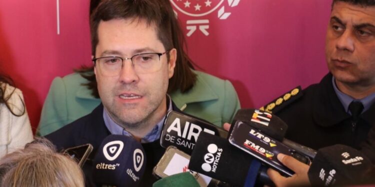 Provincia confirmó que en marzo la Policía incorporará pistolas Taser