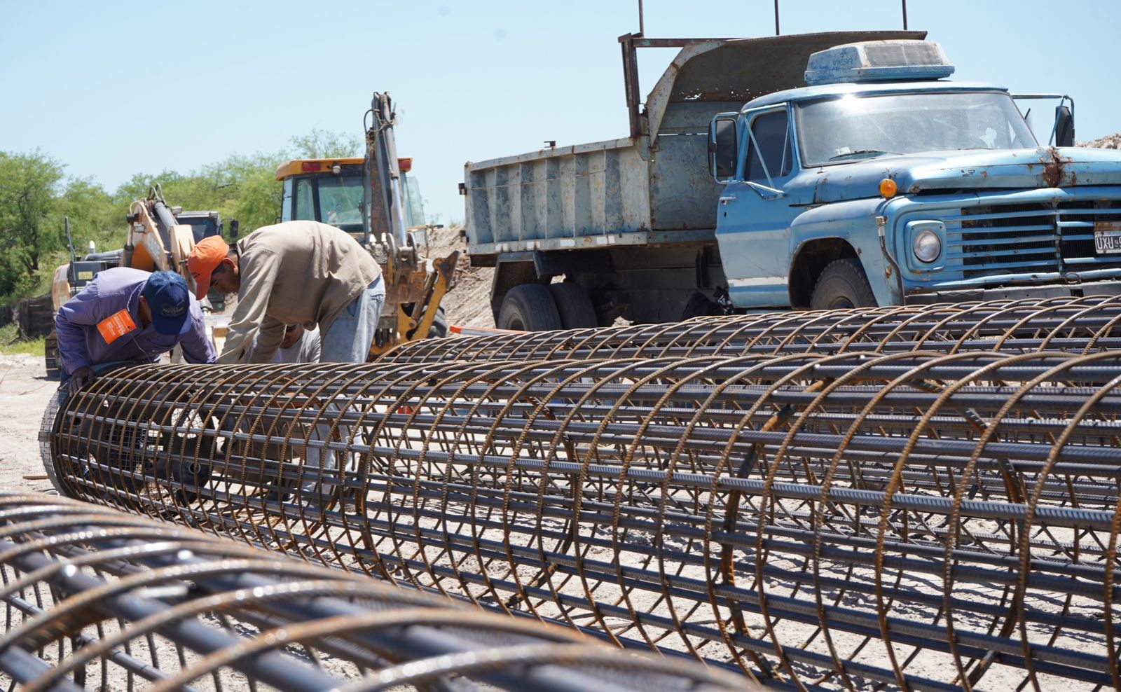 Provincia inició las obras del acceso a Moussy y la construcción de cuatro puentes