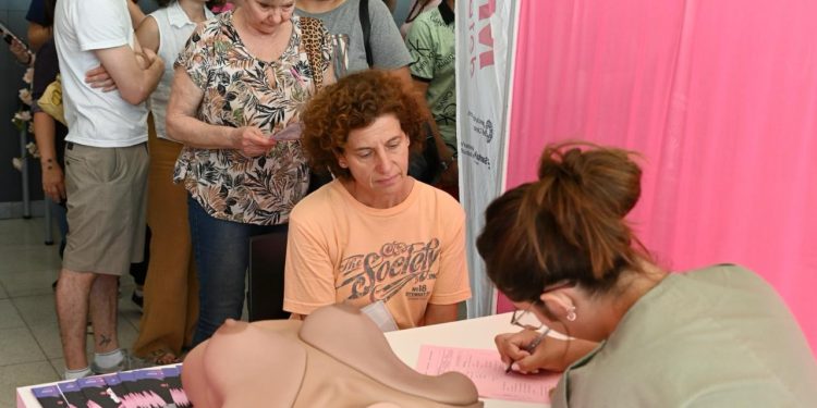 Octubre Rosa: en un mes se realizaron 139 % más de mamografías