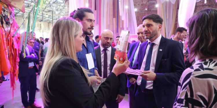 Pullaro: “Estamos abriendo las compras del Estado través de procesos muchos más transparentes”