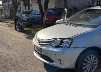 Villa Ocampo: Choque de auto y una moto.
