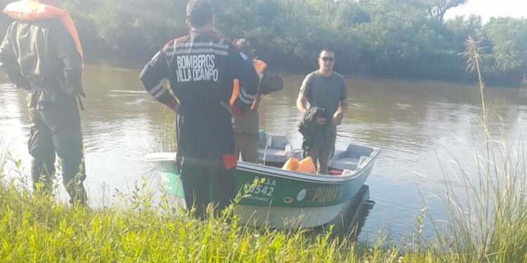 Villa Ocampo: A las 08;30 horas del domingo 1° de diciembre del 2024, encontraron flotando el cuerpo del ahogado.