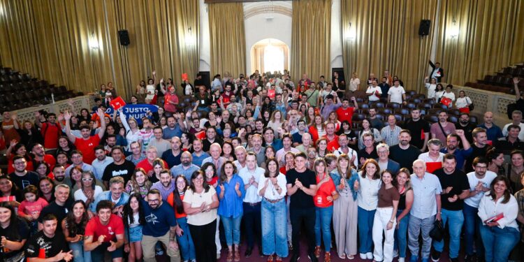 CONGRESO PS: “VAMOS A TRABAJAR SIN DESCANSO PARA QUE SANTA FE TENGA LA CONSTITUCIÓN MÁS MODERNA DE ARGENTINA”