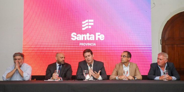 El Gobierno santafesino presentó un programa para promover el uso sostenible de suelos en la provincia