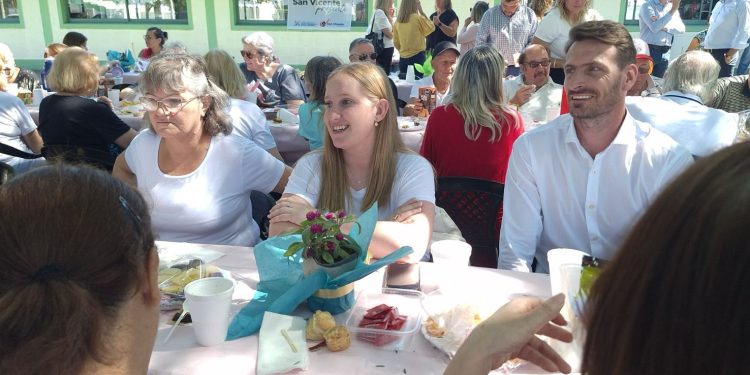 Actitud Verano: Provincia presentó las colonias de vacaciones para personas mayores