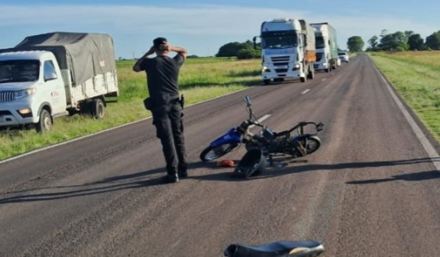 FLORENCIA: ACCIDENTE EN RUTA Nº 11 ENTRE UNA MOTO Y BICICLETA