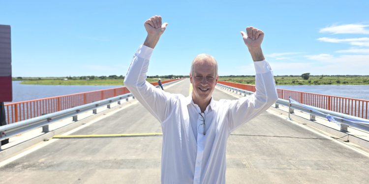 Dionisio Scarpin: “Este puente es el inicio de un futuro lleno de oportunidades para Villa Ocampo y la región”