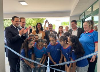 INAUGURACIÓN DE UN AULA EN LA ESCUELA PRIMARIA N° 849 YAPEYÚ, VILLA OCAMPO