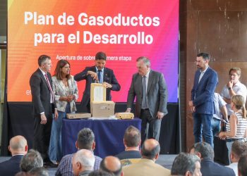 Pullaro: “Los gasoductos son prioridad para generar trabajo, crecimiento económico y una industria más competitiva”