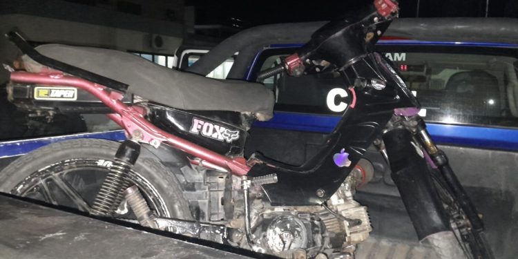 Villa Ocampo: Ante la voz de “alto”, aceleró y atropelló a un policía