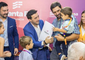 Protege tu Casa: Provincia entregó 700 escrituras en el primer año de gestión