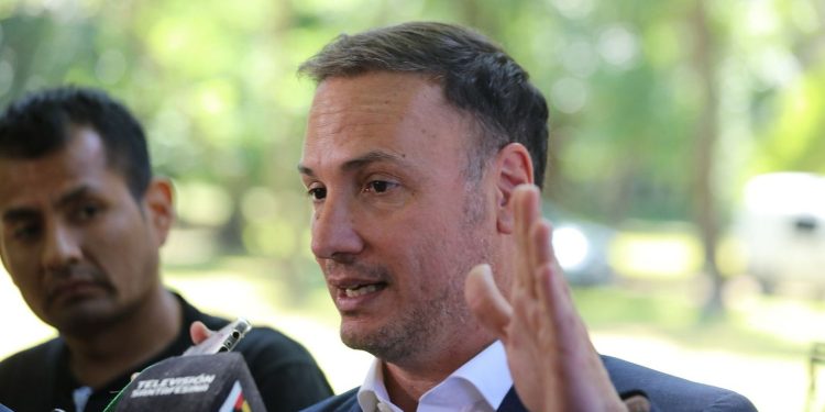 Enrico: “El gobierno de Milei es una porteñocracia a la que no le importan las rutas nacionales”