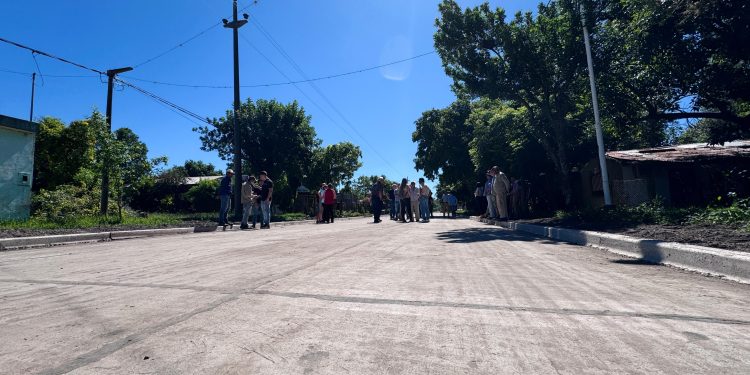 Villa Ocampo: Habilitación de pavimento en calle Roberto Mejías: compromiso con el progreso de Barrio Norte