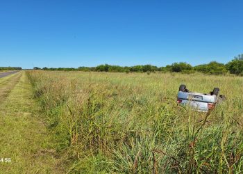 LAS TOSCAS: Un vecino de tacuarendi volcó con su auto