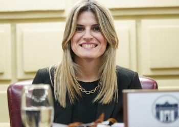 Al comenzar un nuevo año, la Diputada Charo Mancini extiende sus mejores deseos a todas las familias.