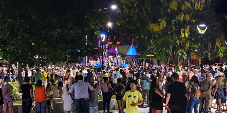 VILLA OCAMPO INAUGURÓ LA REMODELACIÓN DE LA PLAZA SAN MARTIN: un espacio moderno para la comunidad