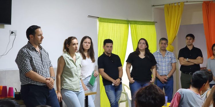 VILLA OCAMPO: SE ENTREGARON LAS TARJETAS DEL PROGRAMA NUEVA OPORTUNIDAD