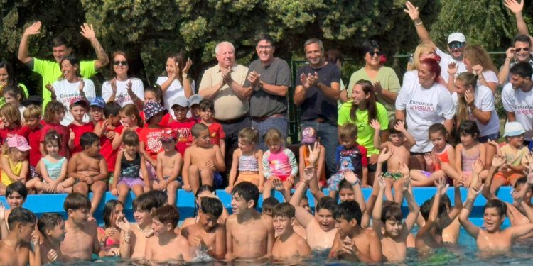 Goity: “El trabajo entre Provincia y los gobiernos locales es fundamental para el desarrollo de las Escuelas de Verano”