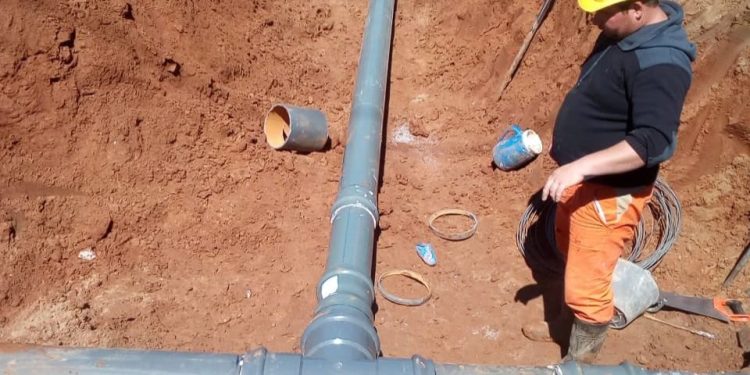 El gobierno provincial ampliará la red de agua potable en Florencia