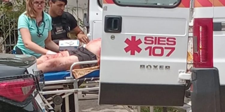 RECONQUISTA: Un hombre de 24 años de edad apuñaló a su padre durante una discusión familiar