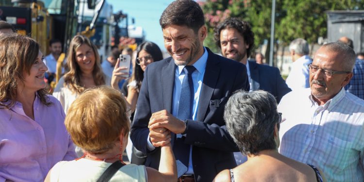 Pullaro: “Invertimos en obra pública y hoy los vecinos ven en las calles las máquinas iniciando trabajos tan anhelados”