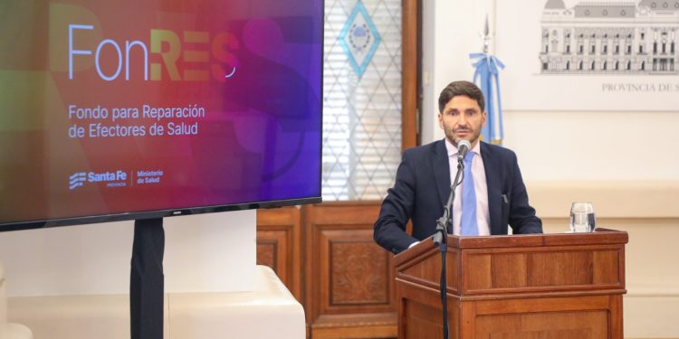 Pullaro: “Esta herramienta nos permitirá ser muy rápidos para reparar los edificios de la salud pública”