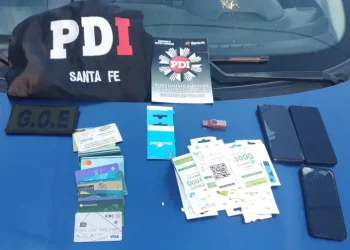 Un hombre y una mujer oriundos de Villa Ocampo buscados por la Justicia de Las Toscas por extorsión fueron detenidos en la Capital Santafesina.