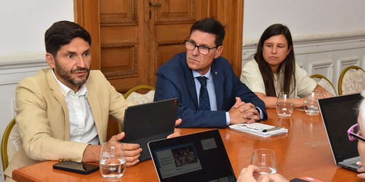 Pullaro y Goity definen la continuidad y ampliación del Plan de Alfabetización Santafesino Raíz
