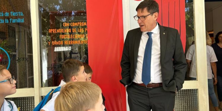 Este lunes comienzan las clases en toda la provincia de Santa Fe.