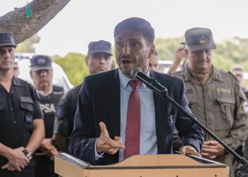 Pullaro: “Trabajando juntos le vamos a seguir marcando la cancha a los delincuentes y vamos a poner orden a la Argentina”.