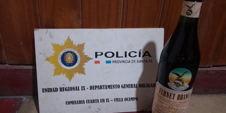 VILLA OCAMPO: Un sediento ladronzuelo ingreso al supermercado el Sol y se robo una botella de FERNET BRANCA