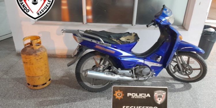 VILLA OCAMPO: Dejo su moto con la llave de encendido  colocada y el ladrón encontró fácil la cosa.   