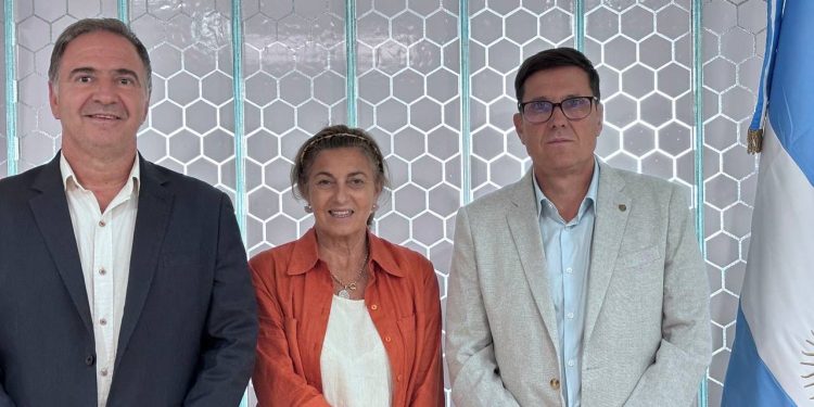 La Región Centro afianza el compromiso con la educación y trabaja para mejorar los procesos de aprendizajes .