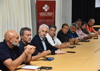 Operativo Cosecha: coordinan acciones para mantener el tránsito fluido mientras avanza la obra del tercer carril de la autopista.